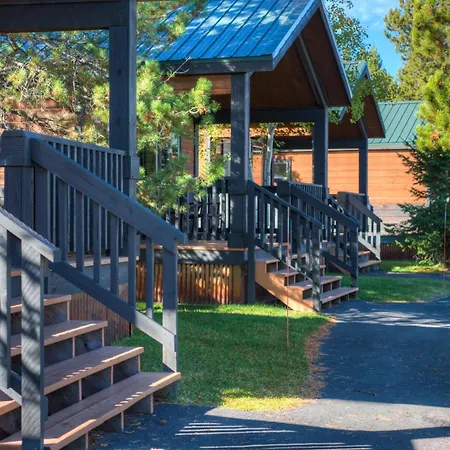 Explorer Cabins At Yellowstone